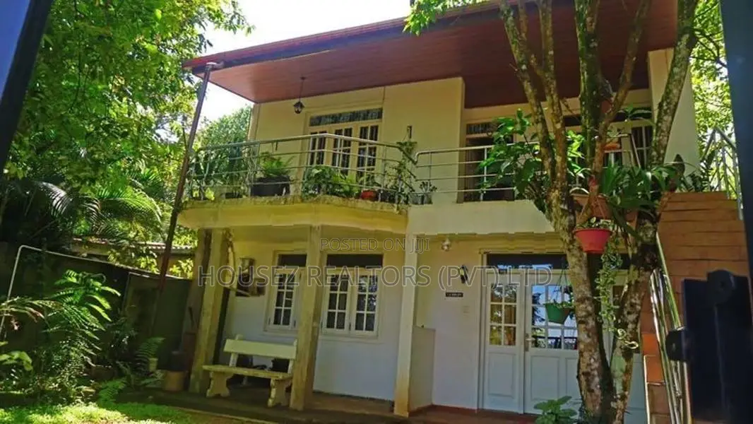 Two Storey House – Kandy