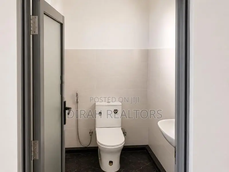 Brand New Office for Rent | Nugegoda (DR-014)