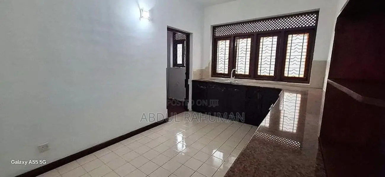 2 Storey House Battaramulle