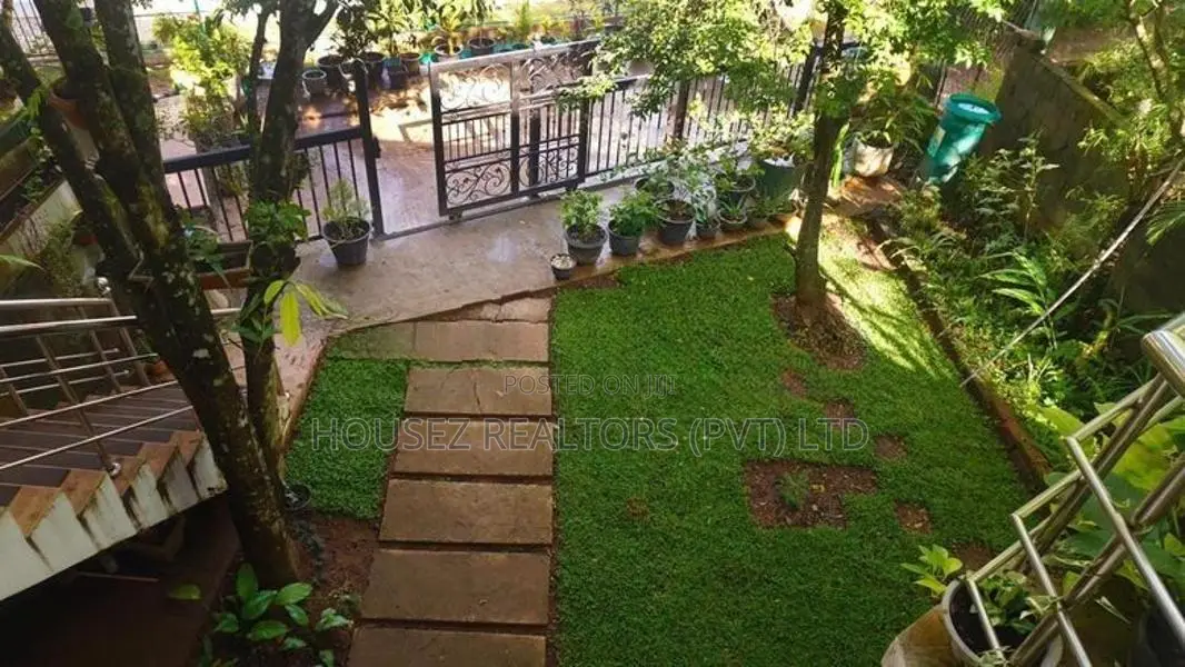 Two Storey House – Kandy