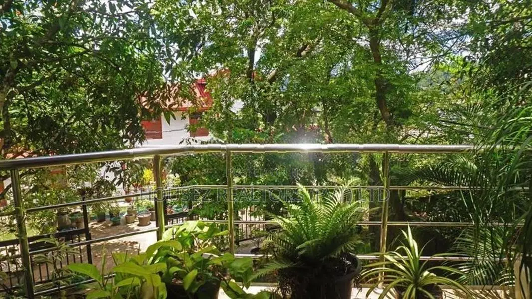 Two Storey House – Kandy