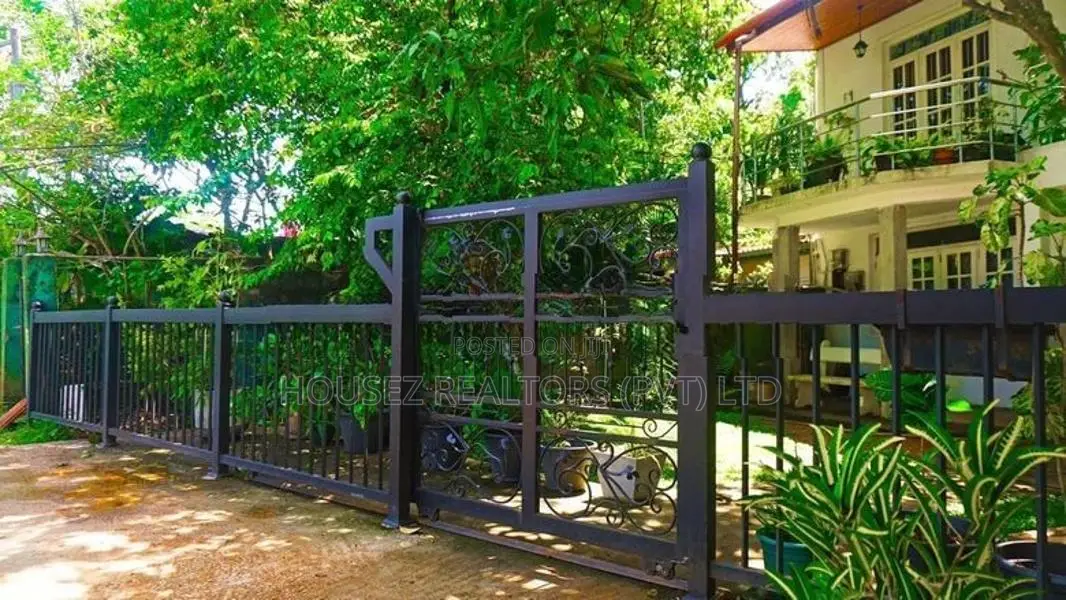 Two Storey House – Kandy
