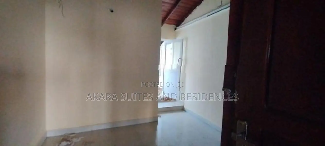 5,000 Sq.ft - Commercial Building for Sale CP35186-Colombo 03