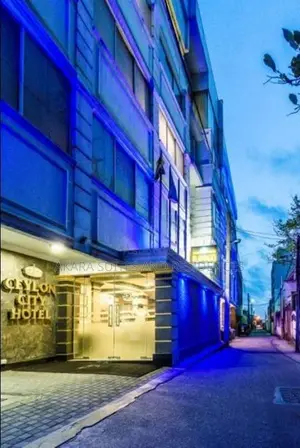 18000 Sq.ft - Luxury Hotel for Sale CP34755- Colombo 04