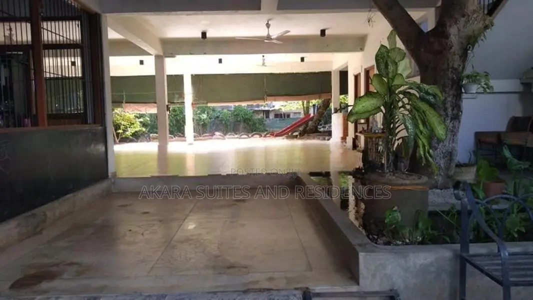 7,000 Sq.ft - Commercial Building for Sale Colombo 05 CP35817