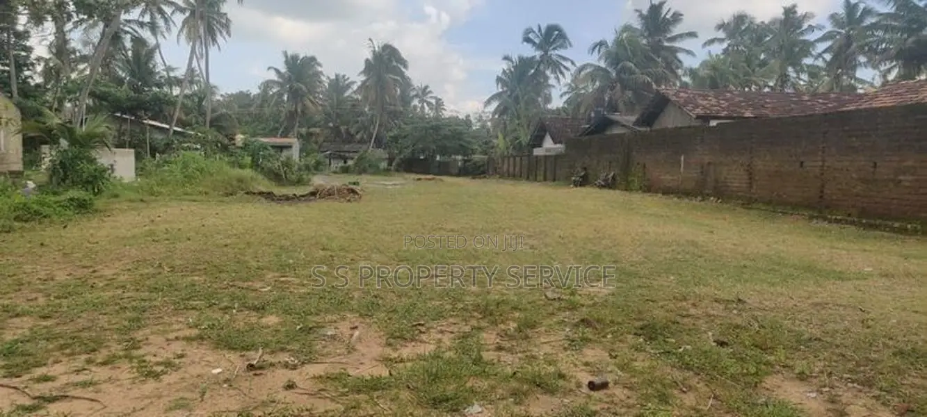 81 perches Land For Sale in Waskaduwa (SSPL-409)