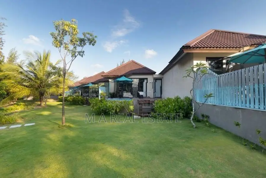 Beachfront Villa for Sale Arugam Bay