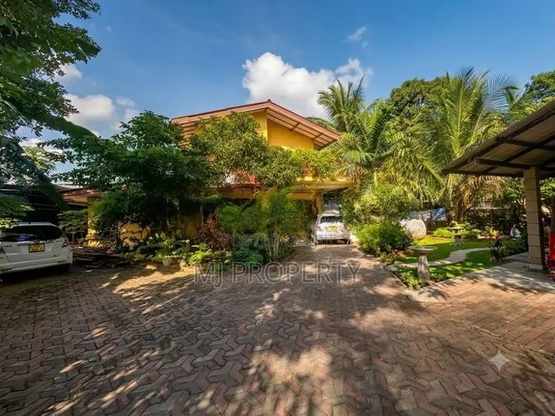 ( YS-1136) Valuable Two Storey House Sale in Kottawa