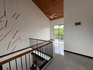 The Beautiful Luxury House for Sale in Athurugiriya