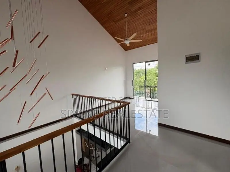 The Beautiful Luxury House for Sale in Athurugiriya