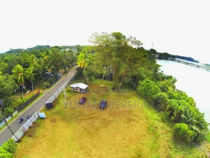Prime Waterfront Land for Sale in Kalutara – (Kalu Ganga Frontage)