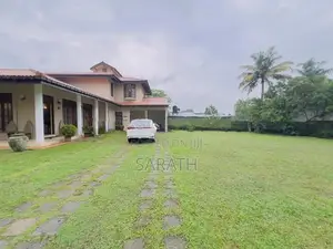Spacious To Storied House In Talawatugoda