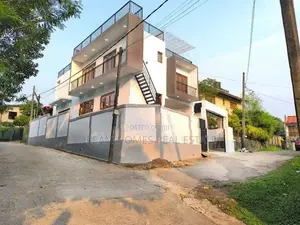 Architect-Designed Super Luxury House for Sale – Hokandara