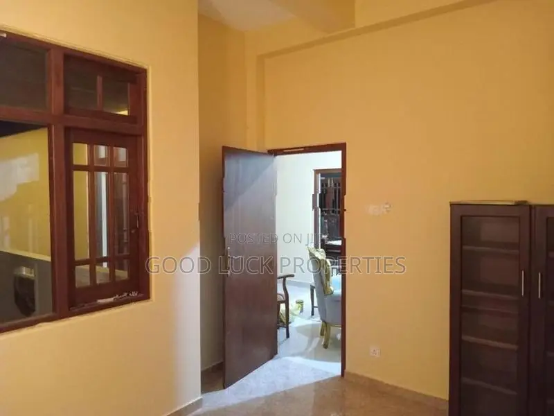 Semi Furnished House for Rent in Mount Lavinia (SA4210)