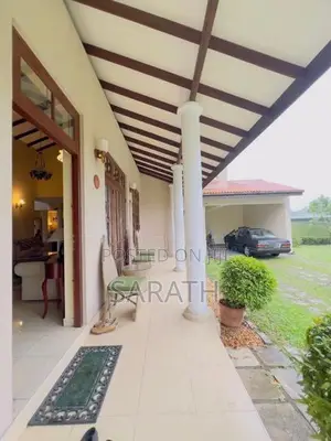 Spacious To Storied House In Talawatugoda