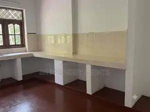 Single Storey House for Sale in Thalawathugoda