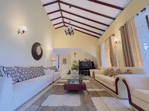Spacious To Storied House In Talawatugoda