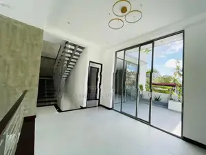 Newly Built Luxury Home Just 1km to Kadawatha Town