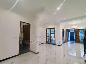 500m to Maharagama Brand New Three Storey Luxury House for Sale(rrki8s