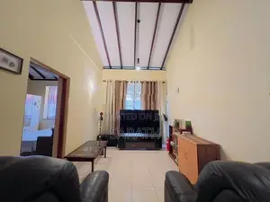 Spacious To Storied House In Talawatugoda