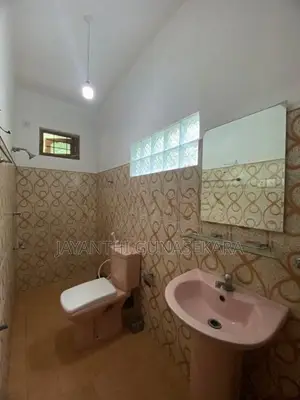 Rooms for Rent Ladies Pilimathalawa