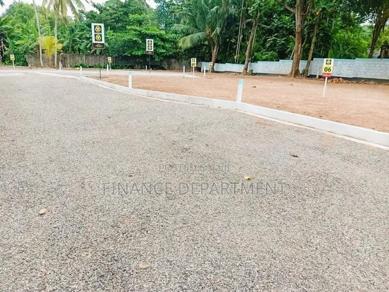 Facing to 457 panadura Hirana Road Commercial Land Plots