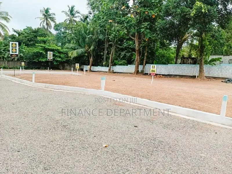 Hirana Panadura Commercial Land Plots for Sale 457 Bus Road