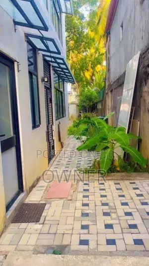 Luxury Bungalow Rooms Rent-kiribathgoda