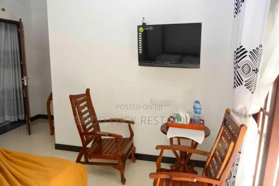 Double Rooms for Short-Term Rentals in Kandy