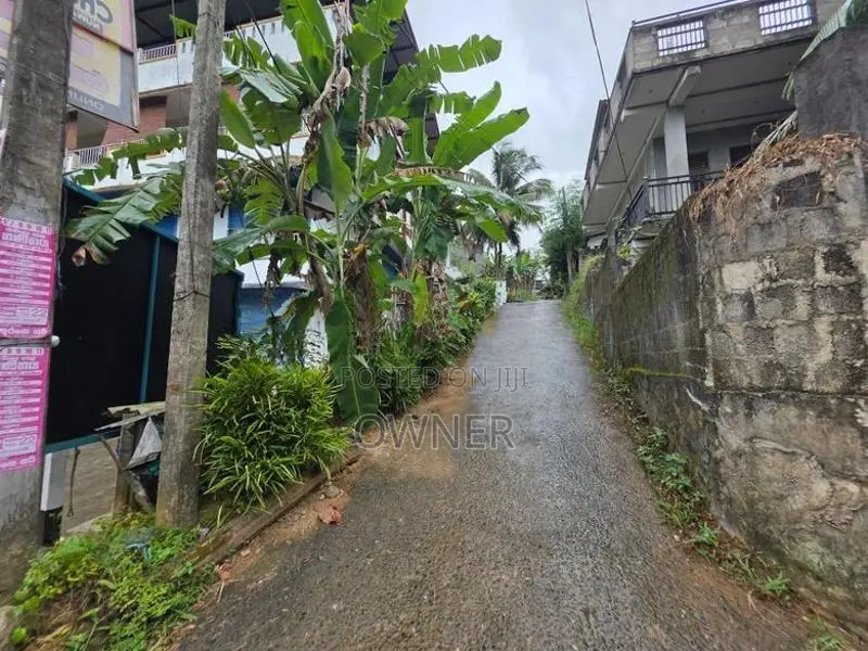 නෙලුන්දෙණිය නගරයෙන් පර්චස් 85ක ඉඩමක් විකිණීමට