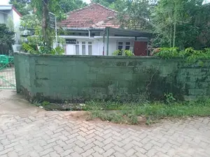Land With Large House for sale Dehiwala