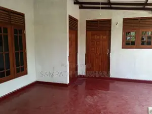 වැල්ලම්පිටිය බැන්ඩියාවත්ත නිවසක් බදු දිමට ඇත