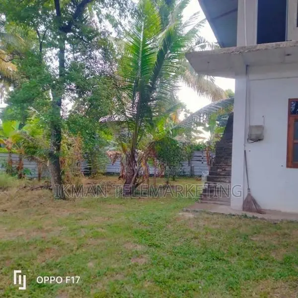 Land with House for Sale – Seeduwa, Raddoluwa
