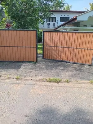 Spacious 2-Storey House for Sale in Kadawatha