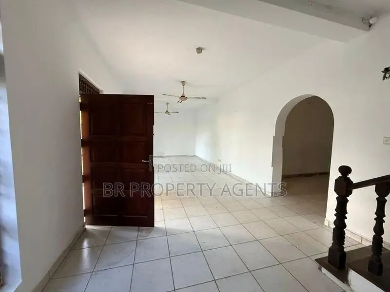 Two Story House for Sale in Boralesgamuwa