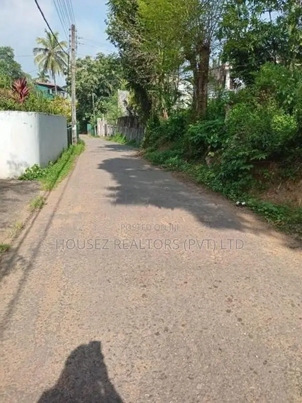 Spacious 2-Storey House for Sale in Kadawatha