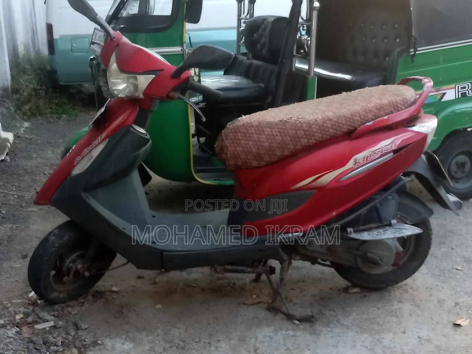 Bajaj 2009 Red
