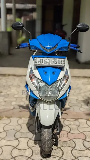 Honda Dio 2018 Blue