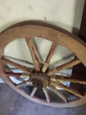 බර කරත්ත රෝදයක්