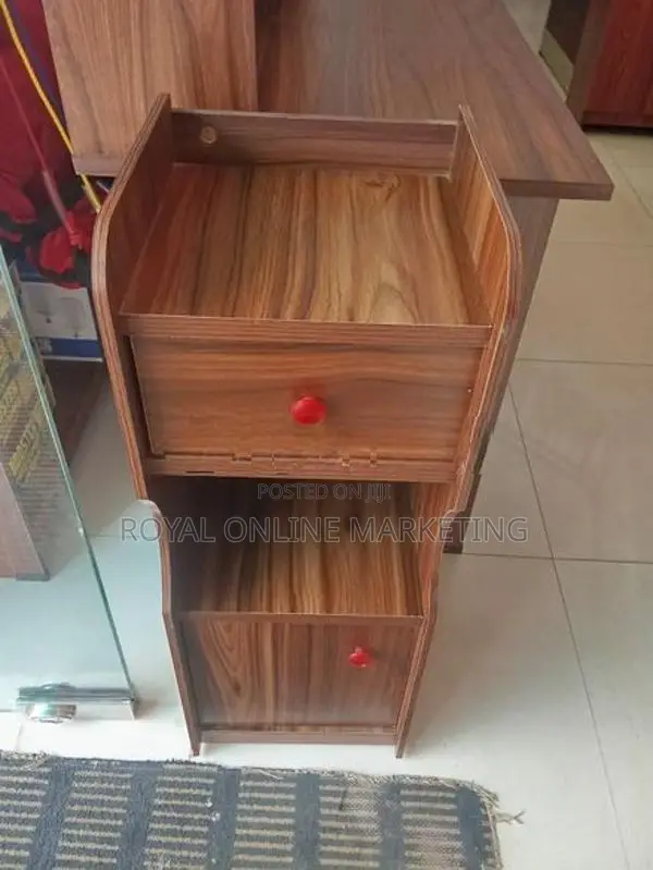 Telephone Stand (H-15)