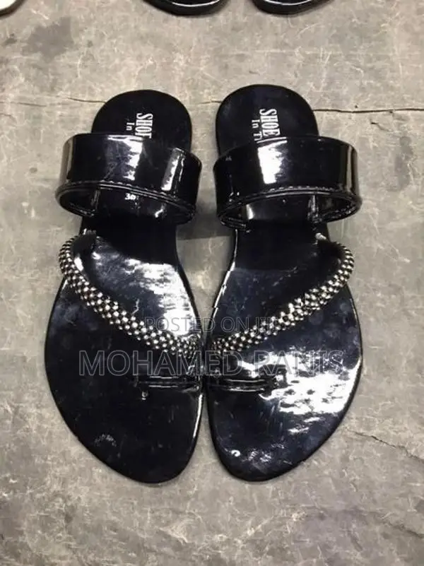 Sandles