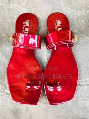 Sandles