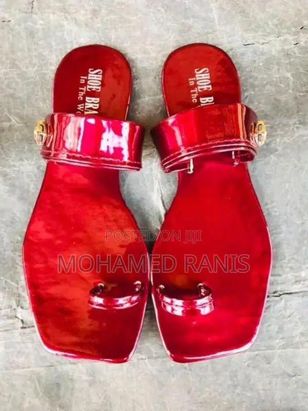 Sandles