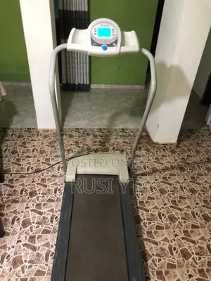 Eser Treadmill