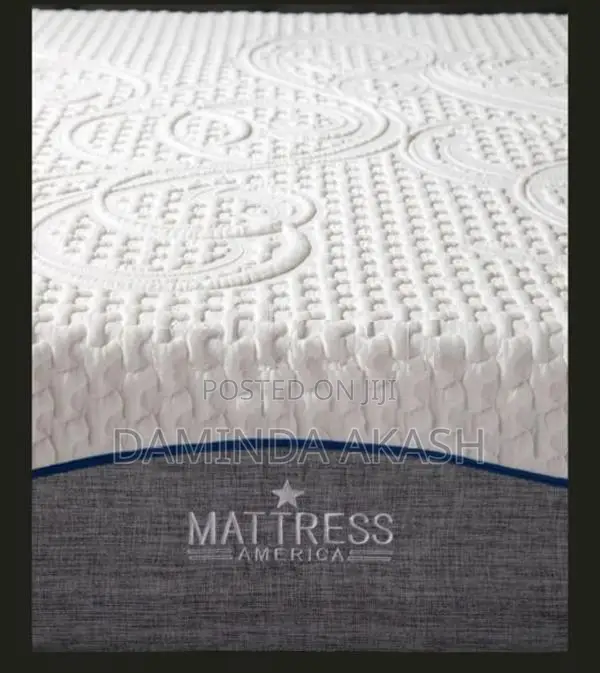 Luxury Bad with Mattress