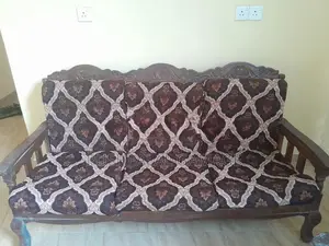 Settee Set