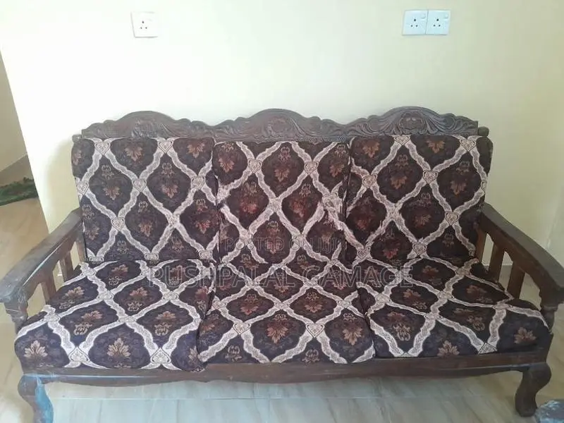 Settee Set