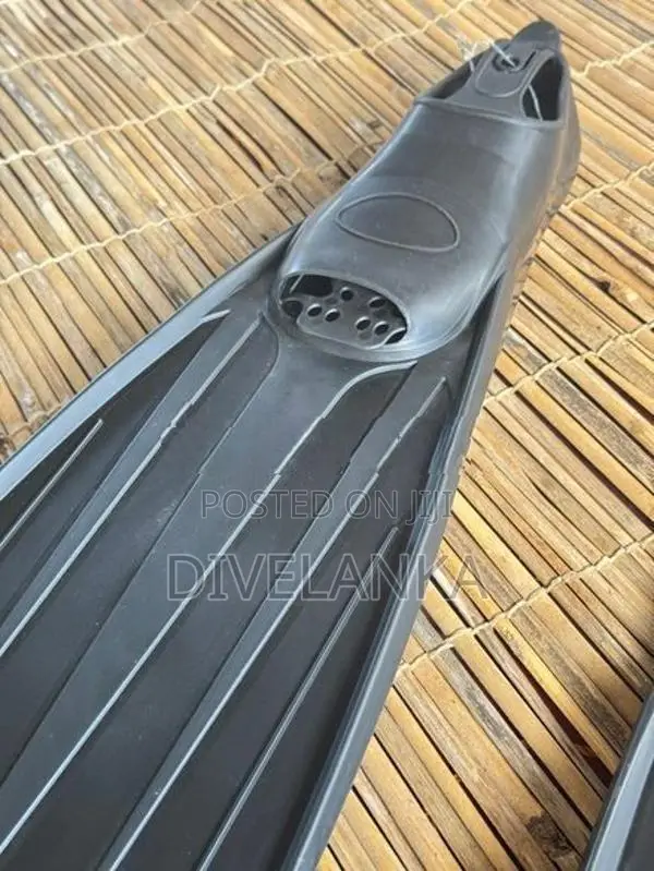 diving fins