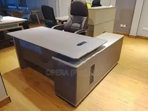 Premium Executive Table
