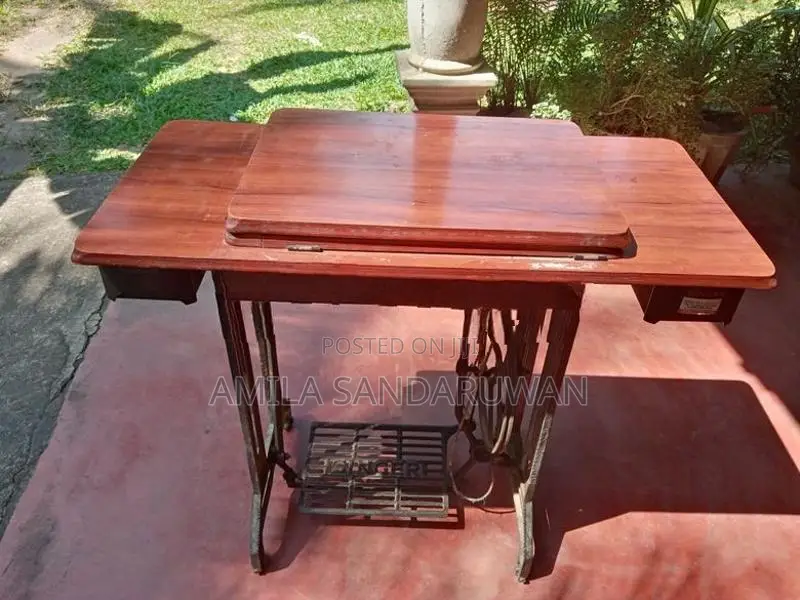 Singer Swing Machine